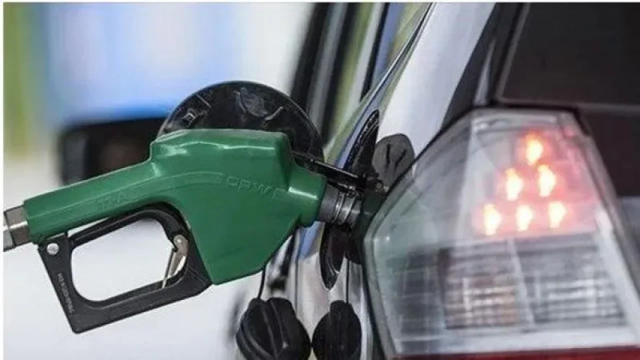 Benzin, motorin ve LPG'ye büyük zam bekleniyor