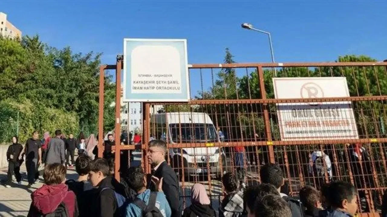 Başakşehir'de okulda bıçaklı saldırı: 8 yaralı