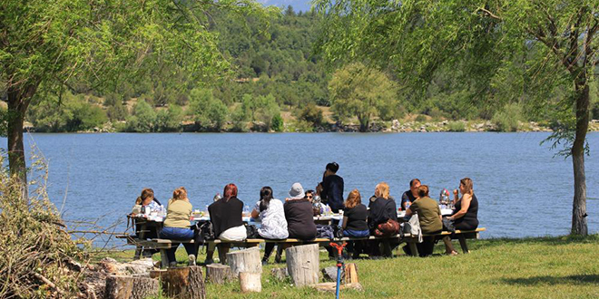 Babaannesinin tarlasına tesis kurdu: 69 ülkeden turist ağırladı