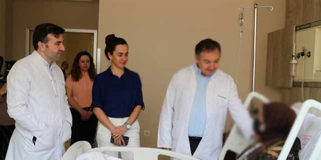 Bitki Çayı Kabusu: Zayıflamak İçin Tüketti, Karaciğer Nakliyle Hayata Tutundu