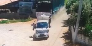 Çöp aracından düşen belediye personeli hayatını kaybetti