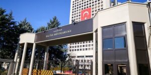 Hazine yarın iki ihale düzenleyecek