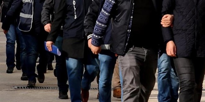 İzmir’de Terör Propagandası Yapan 5 Kişi Gözaltında