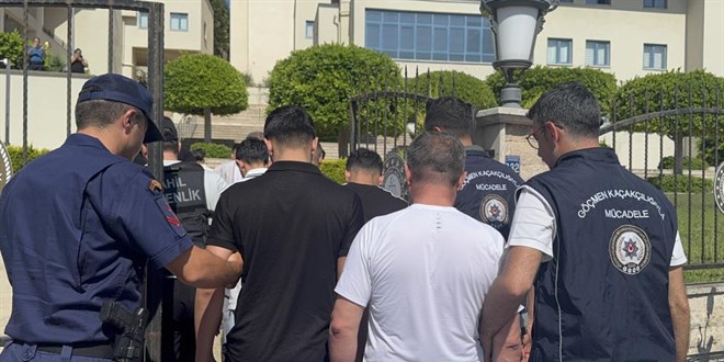 Marmaris’te göçmen kaçakçılığı operasyonu: 7 tutuklama