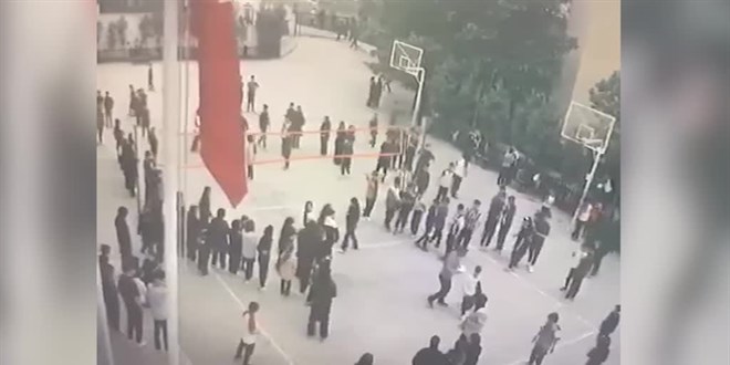 Öğrencisine tekme atan öğretmene ‘basit yaralama’dan ceza