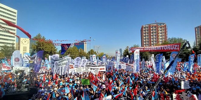 TÜRK-İŞ’ten Kamu Toplu Kontratları İçin Bakanlık Önünde Miting