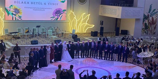 Yargı topluluğunu buluşturan düğün