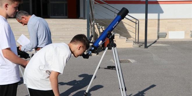 Yozgatlı öğrenciler 10 yeni gök cismi keşfetti